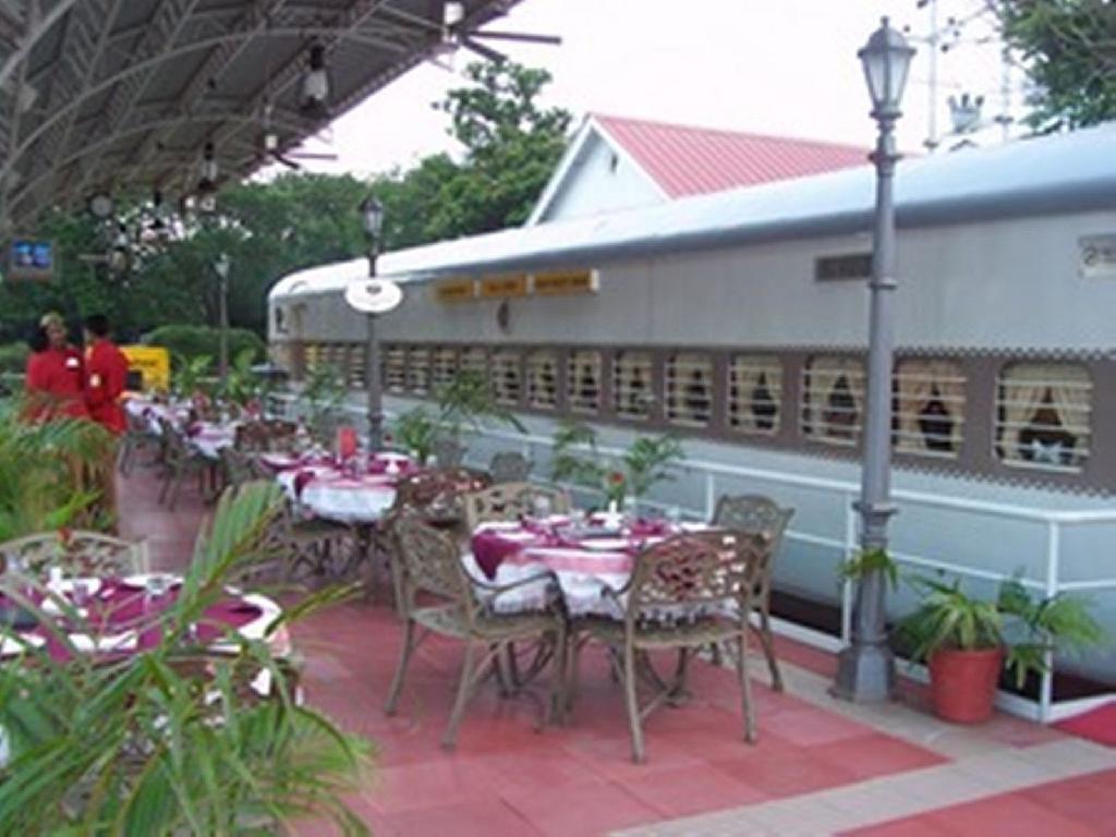 Hotel Lake View Ashok Bhopal Buitenkant foto